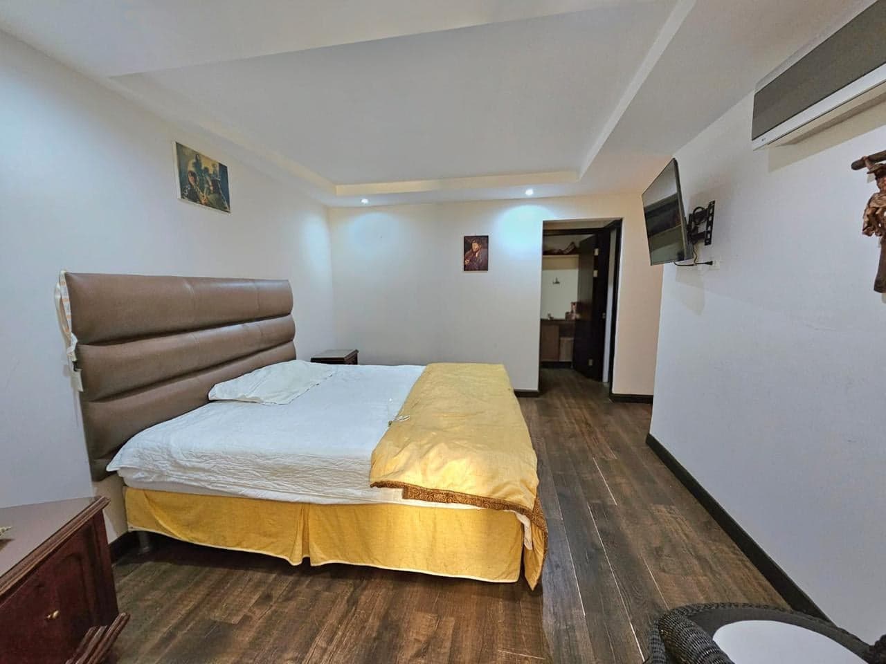 Dormitorio principal, hacia el pasillo